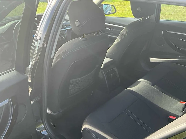 2017 bmw 318i - afbeelding 18 van  50