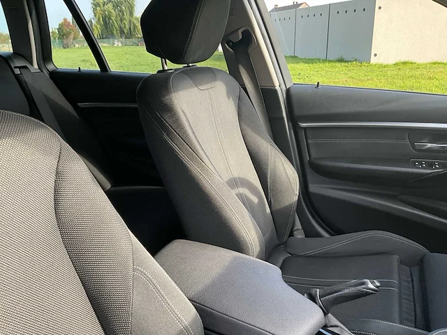 2017 bmw 318i - afbeelding 34 van  50