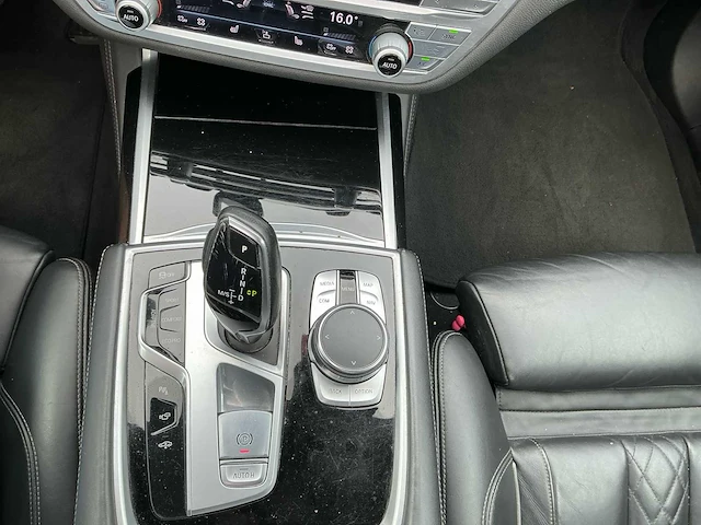 2017 bmw 730ld xdrive 7l personenauto - afbeelding 14 van  34