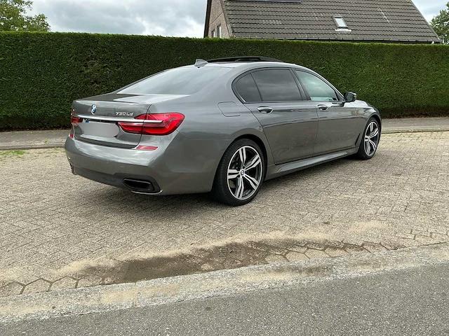 2017 bmw 730ld xdrive 7l personenauto - afbeelding 29 van  34