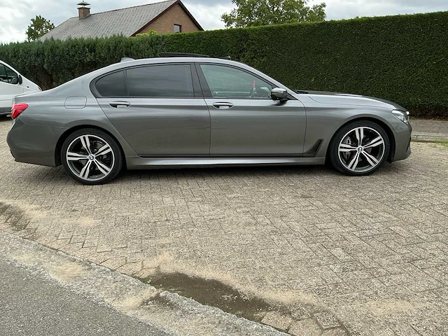 2017 bmw 730ld xdrive 7l personenauto - afbeelding 30 van  34
