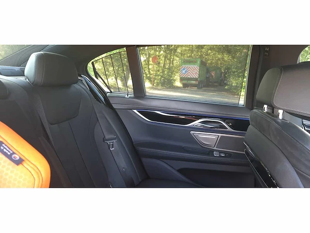 2017 bmw 740e iperformance - afbeelding 23 van  68