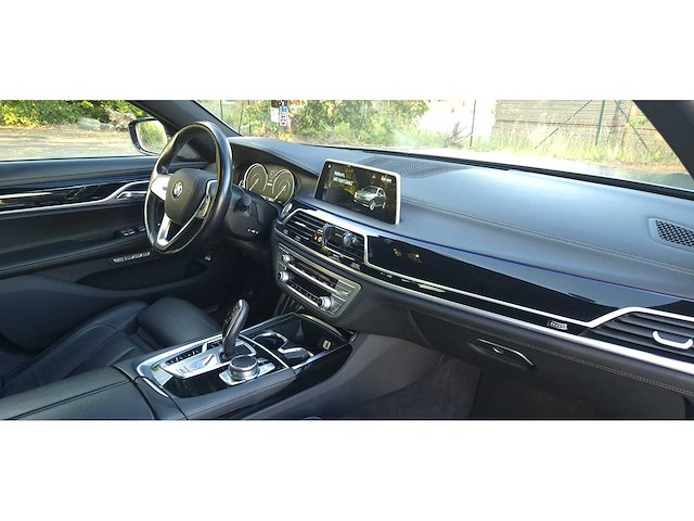 2017 bmw 740e iperformance - afbeelding 13 van  67