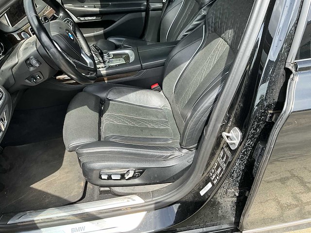 2017 bmw 750li xdrive - full option - afbeelding 17 van  63