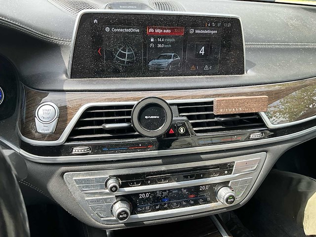 2017 bmw 750li xdrive - full option - afbeelding 24 van  63