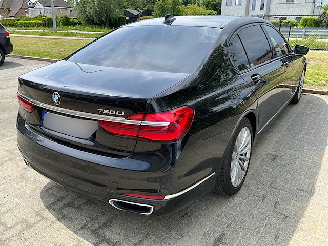 2017 bmw 750li xdrive - full option - afbeelding 39 van  63