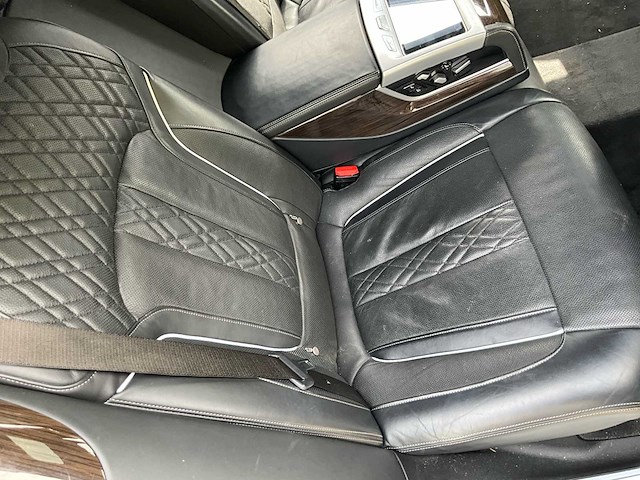 2017 bmw 750li xdrive - full option - afbeelding 43 van  78