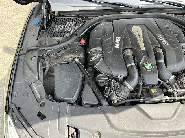 2017 bmw 750li xdrive - full option - afbeelding 54 van  78