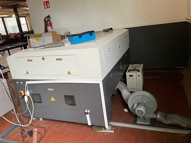 2017 brmlasers brm90130-x lasersnijmachine - afbeelding 8 van  10