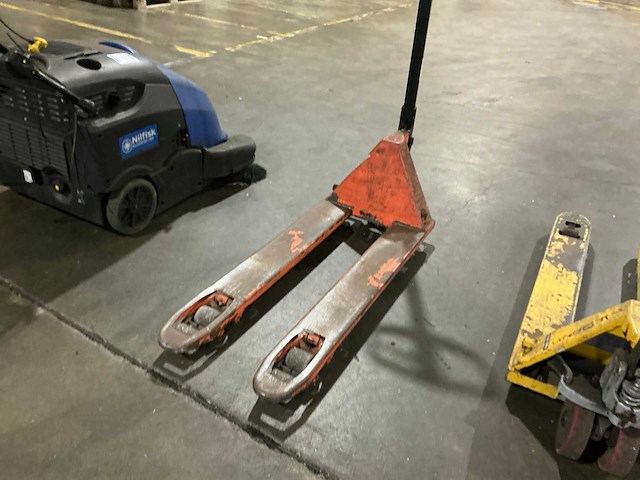 2017 bt lifter lhm230 hand hydraulische palletwagen - afbeelding 1 van  5