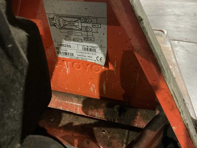 2017 bt lifter lhm230 hand hydraulische palletwagen - afbeelding 5 van  5
