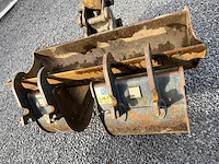 2017 caterpillar / cat 303e cr cat 303e cr – 2017 – 3,3t – cabine – snelkoppeling – 4 emmers – hulphydrauliek - afbeelding 14 van  18