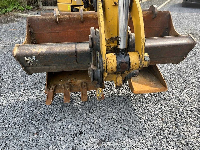 2017 caterpillar / cat 303e cr cat 303e cr – 2017 – 3,3t – cabine – snelkoppeling – 4 emmers – hulphydrauliek - afbeelding 15 van  18