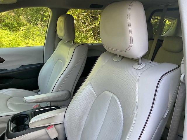 2017 chrysler pacifica lichte vracht - afbeelding 13 van  54