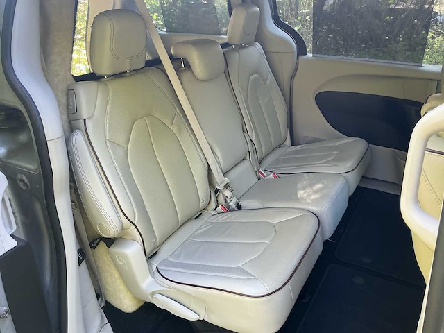 2017 chrysler pacifica lichte vracht - afbeelding 29 van  54