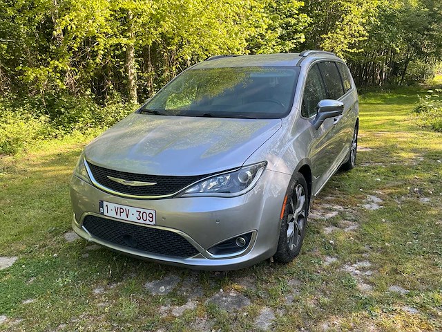 2017 chrysler pacifica lichte vracht - afbeelding 1 van  39