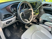 2017 chrysler pacifica lichte vracht - afbeelding 14 van  39
