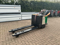 2017 crown wt 3060 elektrische palletwagen - afbeelding 1 van  10