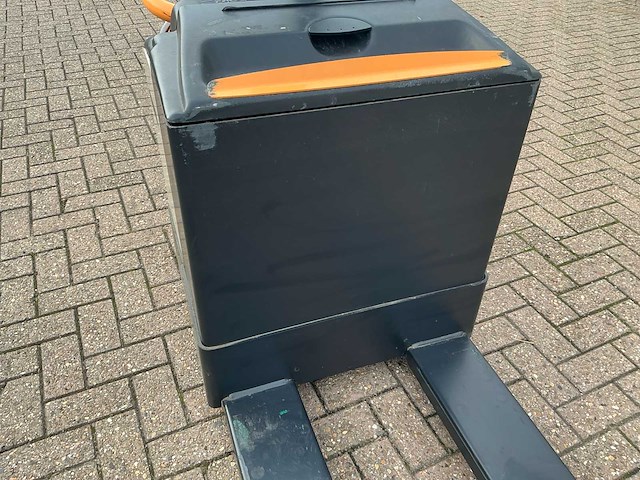 2017 crown wt 3060 elektrische palletwagen - afbeelding 9 van  11