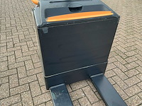 2017 crown wt 3060 elektrische palletwagen - afbeelding 7 van  9
