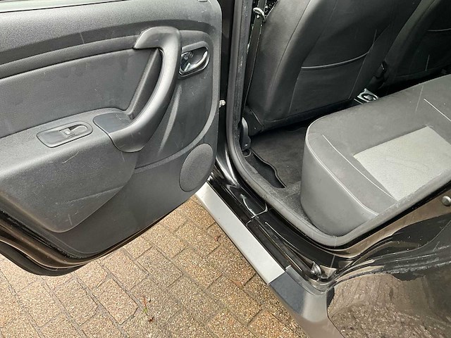2017 dacia duster suv/break 1.5 dci 80kw - airco - navigatie - afbeelding 17 van  53