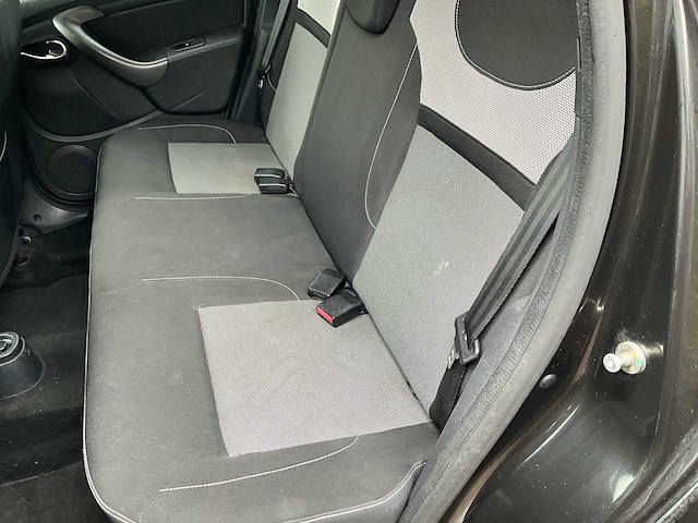 2017 dacia duster suv/break 1.5 dci 80kw - airco - navigatie - afbeelding 19 van  53