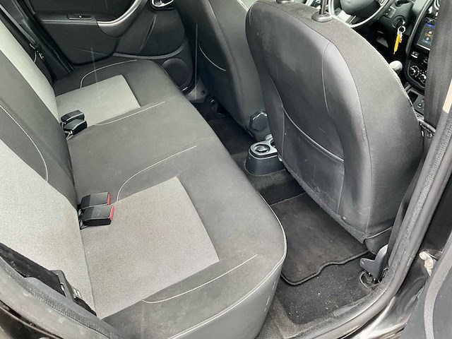 2017 dacia duster suv/break 1.5 dci 80kw - airco - navigatie - afbeelding 26 van  53
