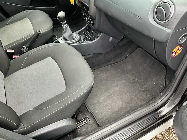 2017 dacia duster suv/break 1.5 dci 80kw - airco - navigatie - afbeelding 29 van  53