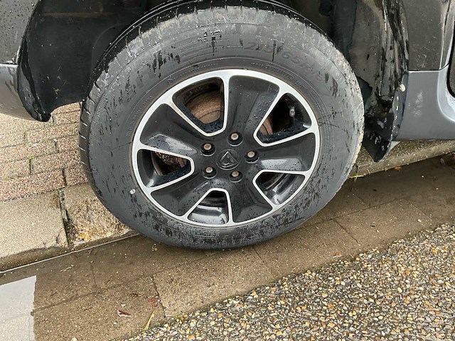 2017 dacia duster suv/break 1.5 dci 80kw - airco - navigatie - afbeelding 39 van  53