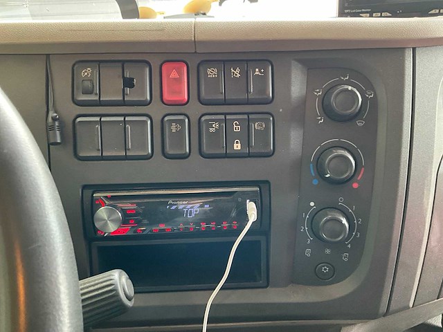 2017 daf lf 230 fa vrachtwagen - afbeelding 14 van  32