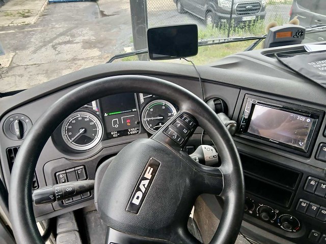 2017 daf xf440 met fassi f235a vrachtwagen met kraan - afbeelding 3 van  7