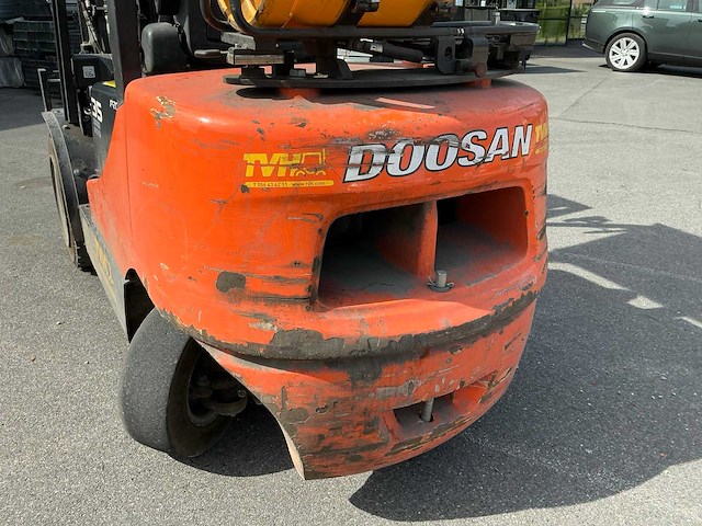 2017 doosan g35c-5 vorkheftruck - afbeelding 13 van  16