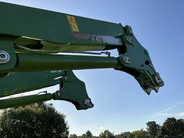 2017 fendt 4x75 frontheflader met schepbak - afbeelding 2 van  21