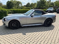 2017 fiat 124 spider personenauto - afbeelding 23 van  41