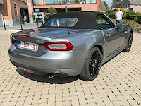 2017 fiat 124 spider personenauto - afbeelding 38 van  41