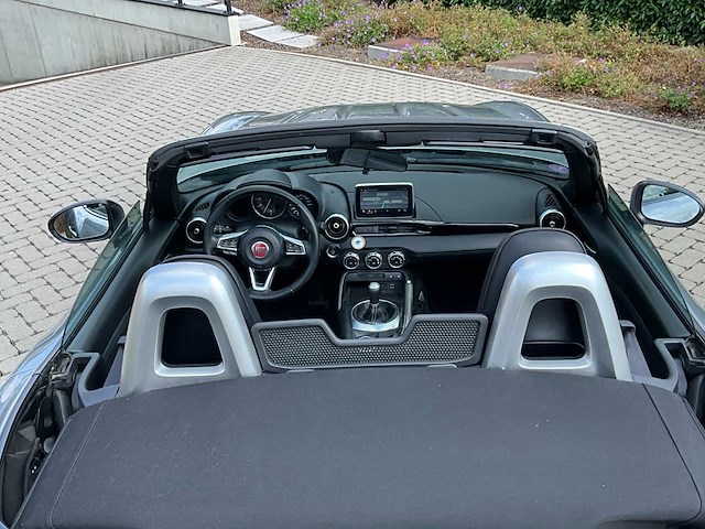 2017 fiat 124 spider personenauto - afbeelding 27 van  41