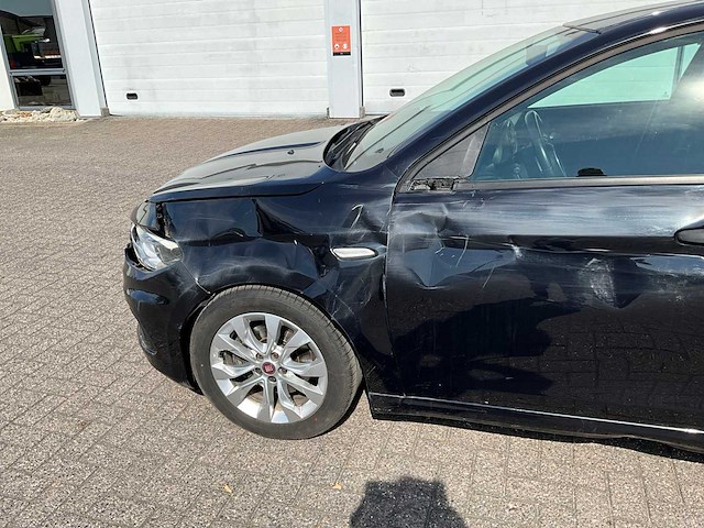 2017 fiat tipo personenauto - afbeelding 15 van  25
