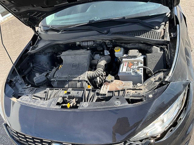 2017 fiat tipo personenauto - afbeelding 18 van  25