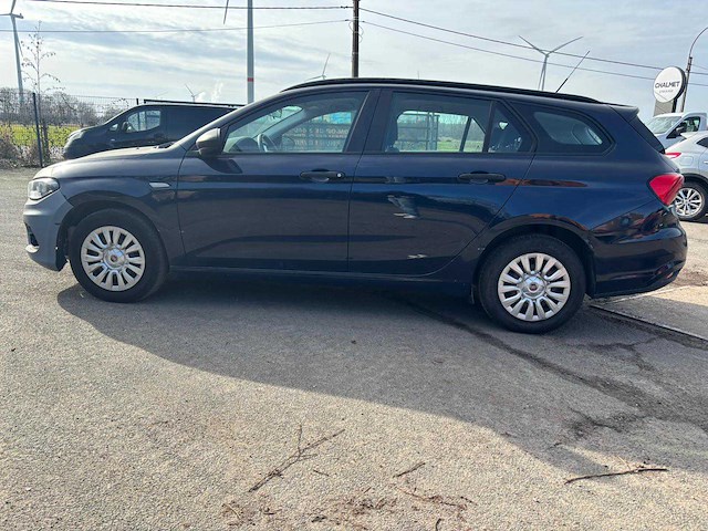 2017 fiat tipo personenauto - afbeelding 4 van  11