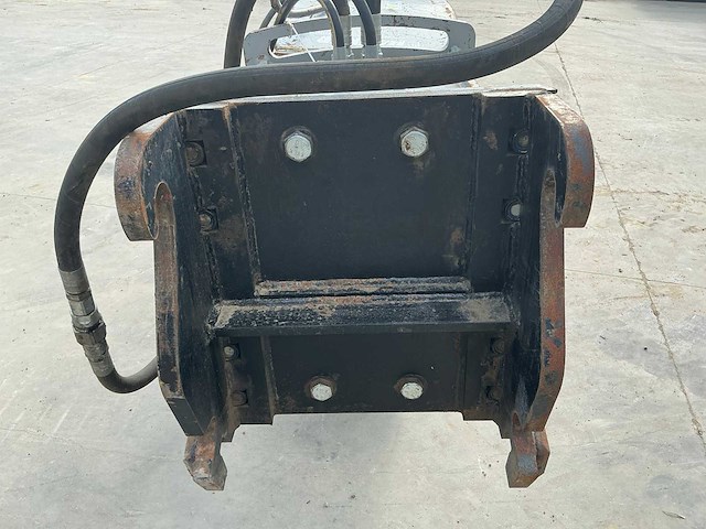 2017 hammer rh25 betoncrusher - afbeelding 3 van  11