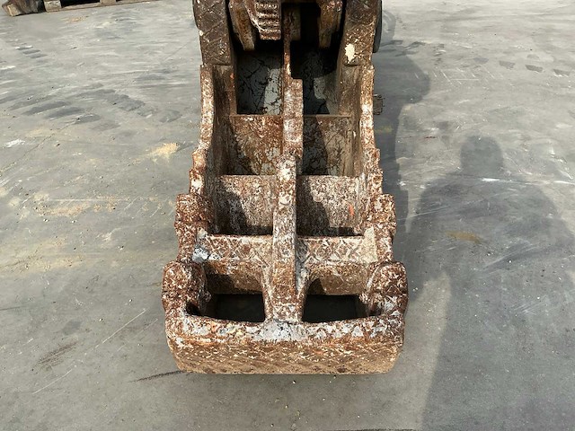2017 hammer rh25 betoncrusher - afbeelding 9 van  11