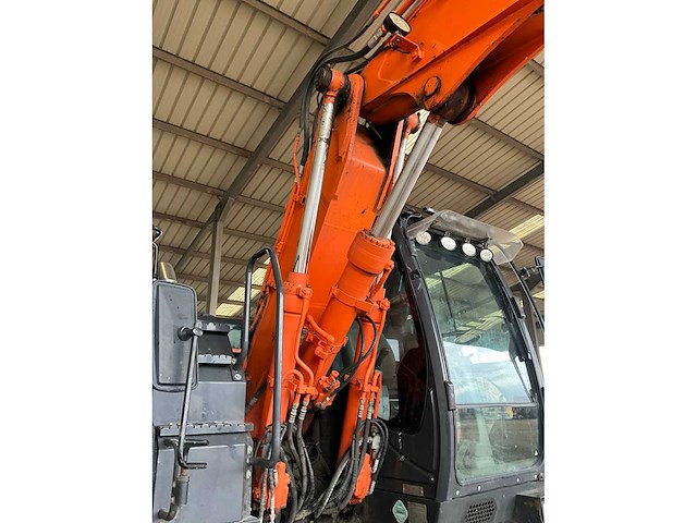 2017 hitachi zx140w-6 banden graafmachine - afbeelding 10 van  32