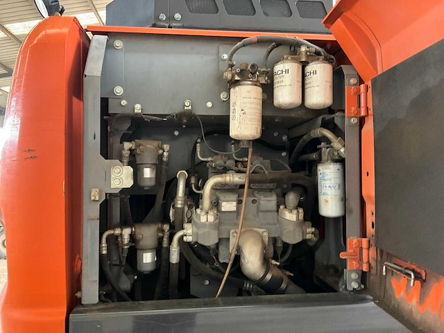 2017 hitachi zx140w-6 banden graafmachine - afbeelding 17 van  32