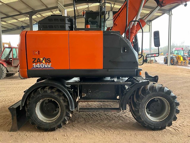 2017 hitachi zx140w-6 banden graafmachine - afbeelding 29 van  32