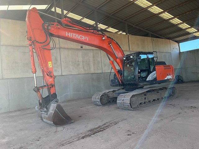 2017 hitachi zx210lc-6 rupsgraafmachine - afbeelding 12 van  40