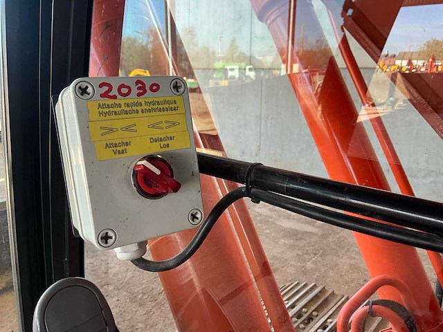 2017 hitachi zx210lc-6 rupsgraafmachine - afbeelding 30 van  40