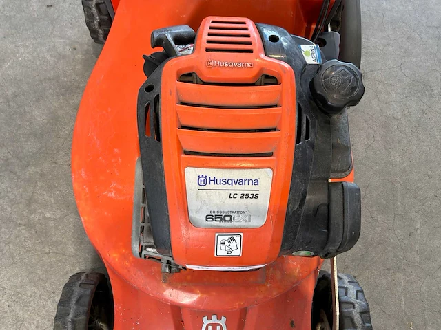 2017 husqvarna lc253s grasmaaier - 530mm - benzine - afbeelding 7 van  10