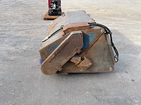2017 hydraulische veegborstel met bobcataansluiting - afbeelding 2 van  8