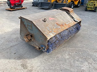 2017 hydraulische veegborstel met bobcataansluiting - afbeelding 6 van  8