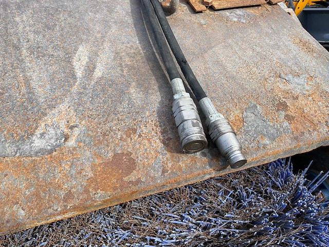 2017 hydraulische veegborstel met bobcataansluiting - afbeelding 7 van  8